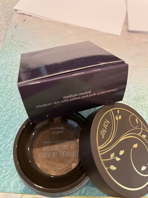 Tarte Amazonian Clay Full Coverage Airbrush Foundation Medium Neutral gallery