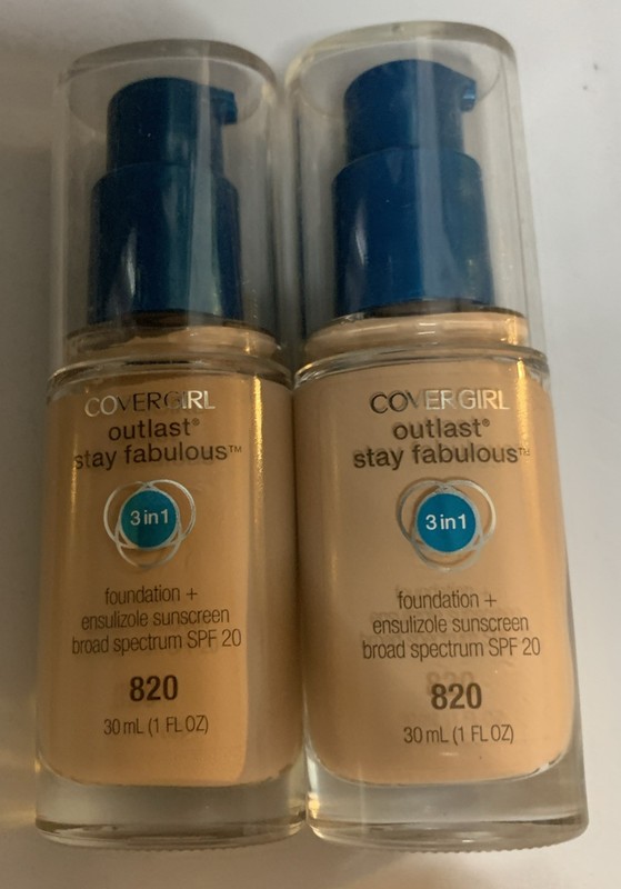 2 COVERGIRL Outlast Stay Fabulous 3-in-1 Foundation SPF 20 820 Creamy Natural