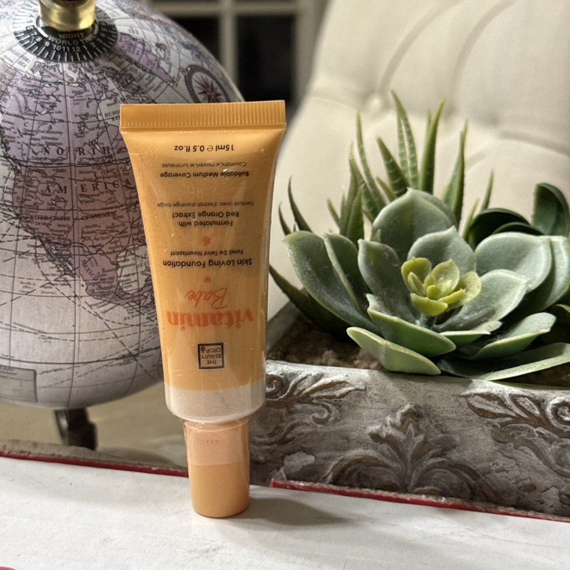 The Beauty Crop Vitamin Babe Skin Loving Foundation • 5C • 0.5 Fl Oz (N4 )
