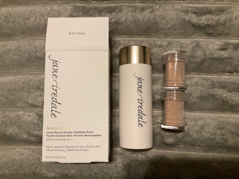 Jane Iredale Amazing Base Refill Brush with 2 Refills Natural Foundation
