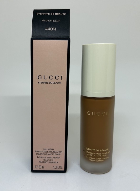 Gucci Foundation 24 Hour Full Coverage Luminous Matte Medium Deep 440N NIB 1 oz