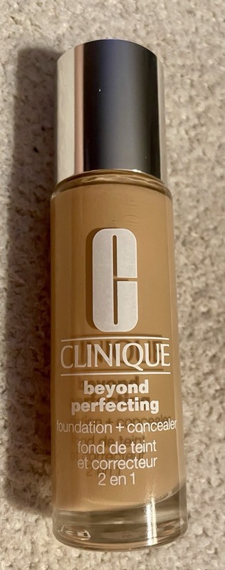 Clinique Beyond Perfecting Foundation + Concealer 1oz/30ml 14 CN70 Vanilla