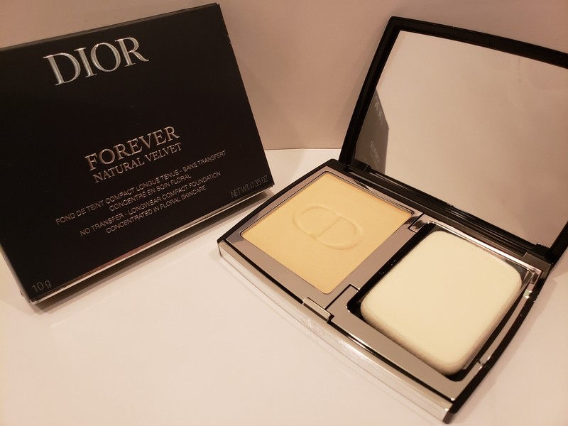 Dior Forever Natural Velvet Longwear Compact Matte Foundation #2W Warm 0.35Oz