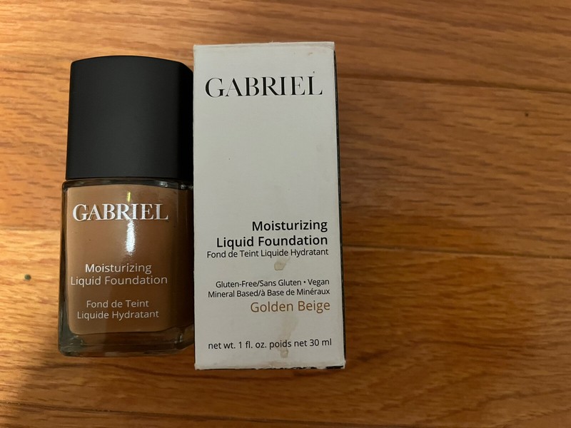 GABRIEL Cosmetics Moisturizing Liquid Foundation Cruelty Free 1oz Classic TAN