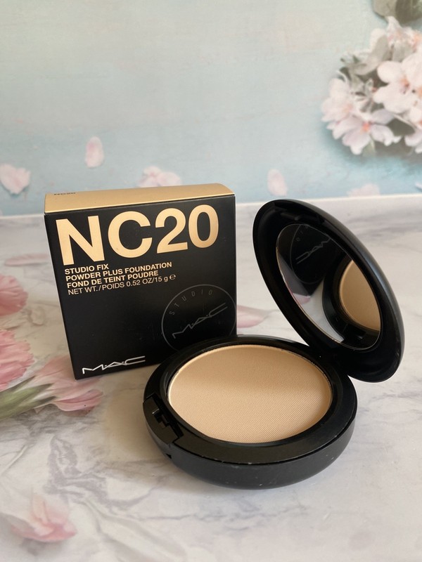NC20 ~ MAC Studio Fix Powder Plus Foundation, Original Formula, Full Size, NIB