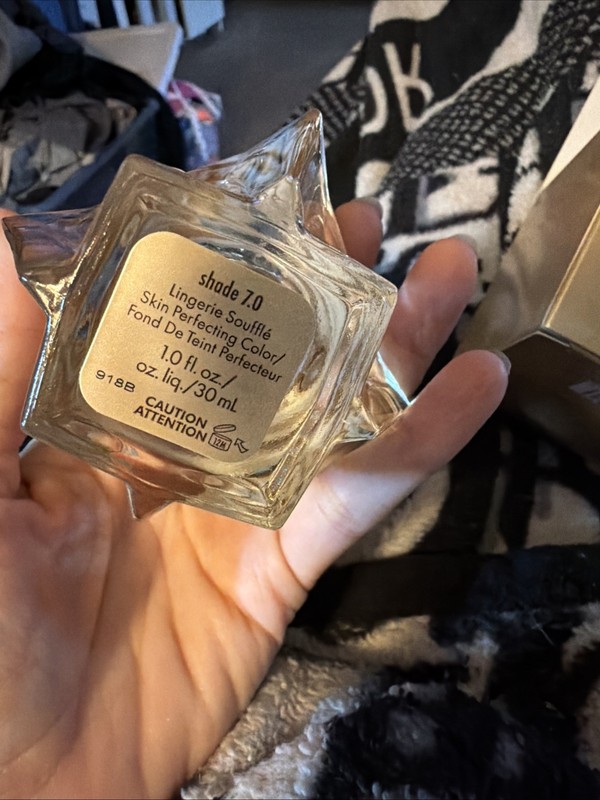 Stila Lingerie Souffle Skin Perfecting Water-based Mousse Foundation Shade 7.0 gallery