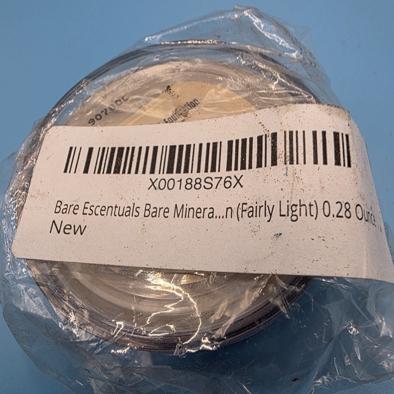 Bare Minerals Escentuals SPF 15 Matte Foundation fairly light N10 *SEALED* gallery