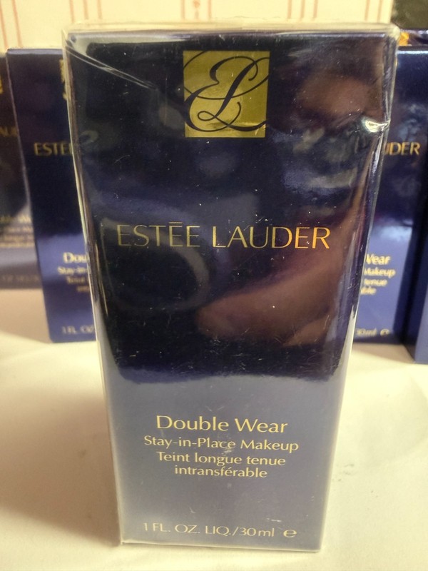 Estee Lauder Double Wear Stay-in-Place Foundation, 1 FL OZ, 4n3 Maple Sugar, NIB
