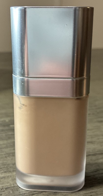 R.E.M Beauty Sweetener Foundation MEDIUM 4N 30ml / 1 Fl Oz.