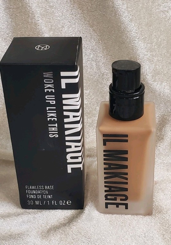 IL MAKIAGE Woke Up Like This Flawless Base Foundation Shade # 160 1 oz /30 mL