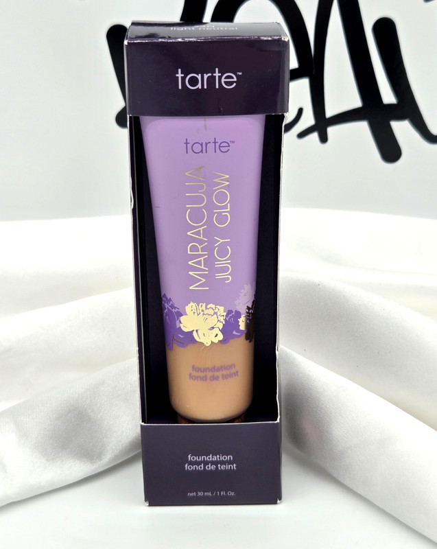Tarte Maracuja Juicy Glow Foundation – 1 Fl. Oz / 30mL – 24N Light Neutral
