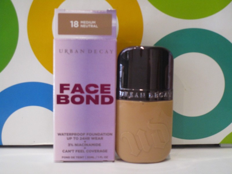 URBAN DECAY ~ FACE BOND WATERPROOF FOUNDATION UP TO 24 HR ~ # 18 MEDIUM NEUTRAL