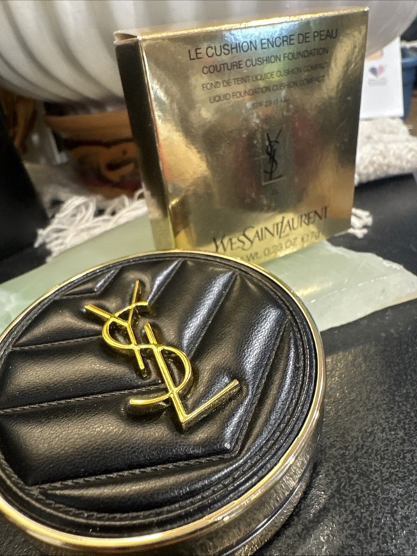 YSL COUTURE CUSHION FOUNDATION (Shade 20) 0.23 Oz Black Case