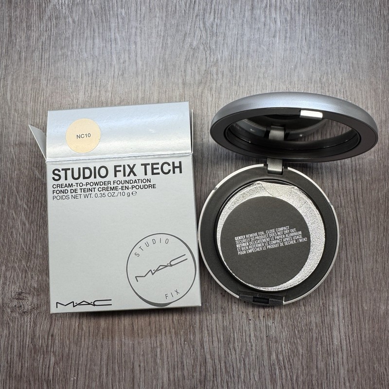 Mac Studio Fix Tech Cream-to-Powder foundation 10g NC10