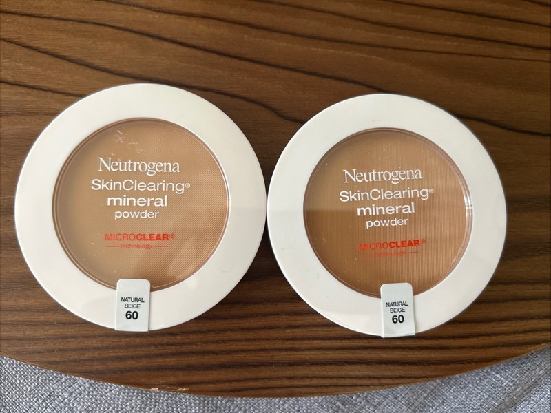 (2) Neutrogena Skin Clearing Mineral Acne Face Powder, #60 Brand New