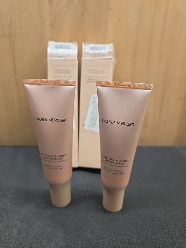 x2 Laura Mercier Tinted Moisturizer Light RevealrSPF25 Shade 3W1 BISQUE Exp 9/26