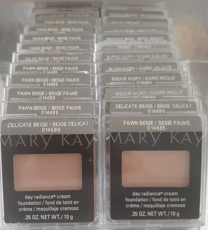 MaryKay #DAY RADIANCE CREAM FOUNDATION #DISCONTINUED#VINTAGE (see photos)