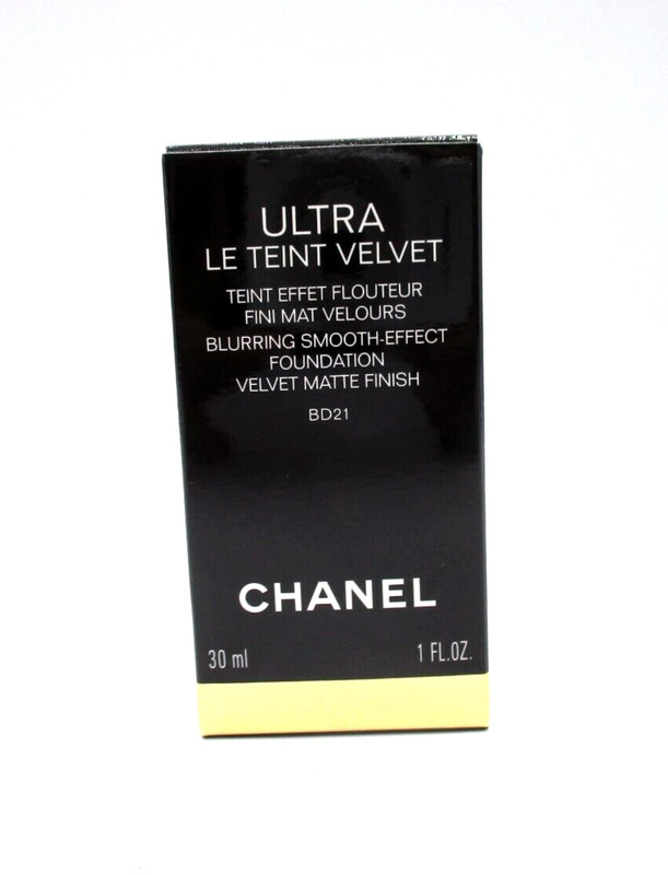 Chanel Ultra Blurring Smooth Effect Foundation Velvet Matte Finish BD21 1 oz