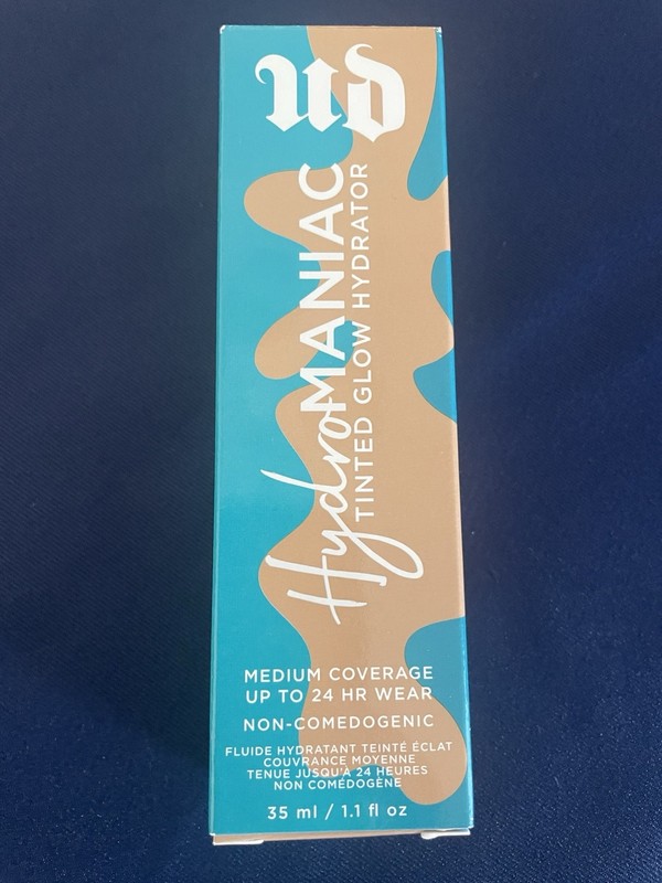 New in Box Urban Decay Hydromaniac Tinted Glow Hydrator Light Medium 41 1.1 oz