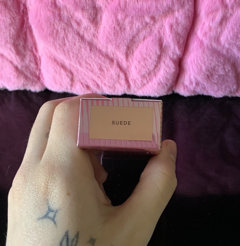 Lawless Full Coverage Buildable Foundation Makeup Shade Suede; Beige Cool gallery