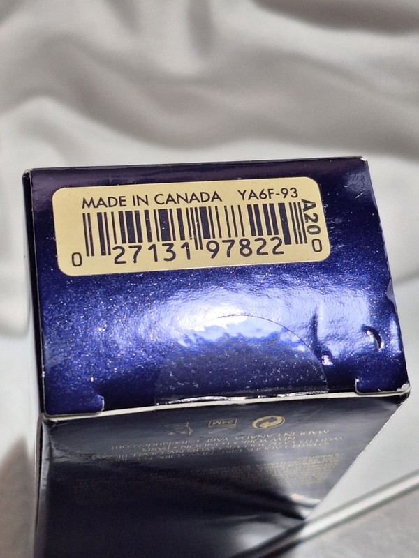 Est'ee Lauder Double Wear Stay in Place Liquid Makeup #3W2 Cashew gallery
