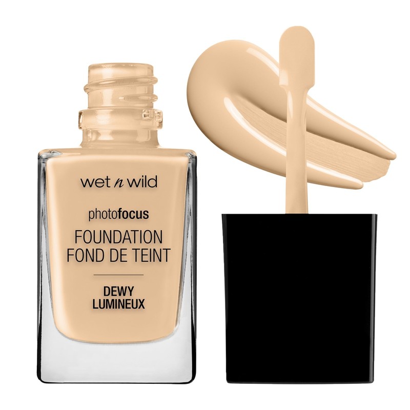 Wet n Wild Photo Focus Dewy Liquid Foundation, Soft Beige, 1.0 Fl oz