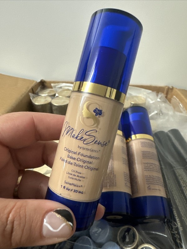 FAWN SeneGence MakeSense Original Airless Pump Foundation Makeup FREE SHIPPING