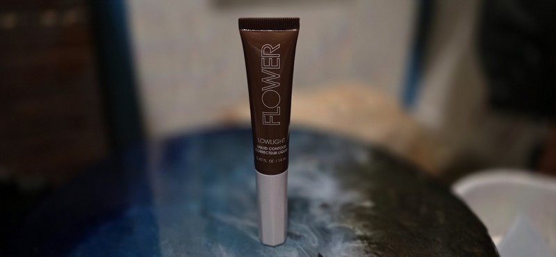 FLOWER BEAUTY By Drew Barrymore Lowlight Liquid Contour – Natural Finish + Bu…