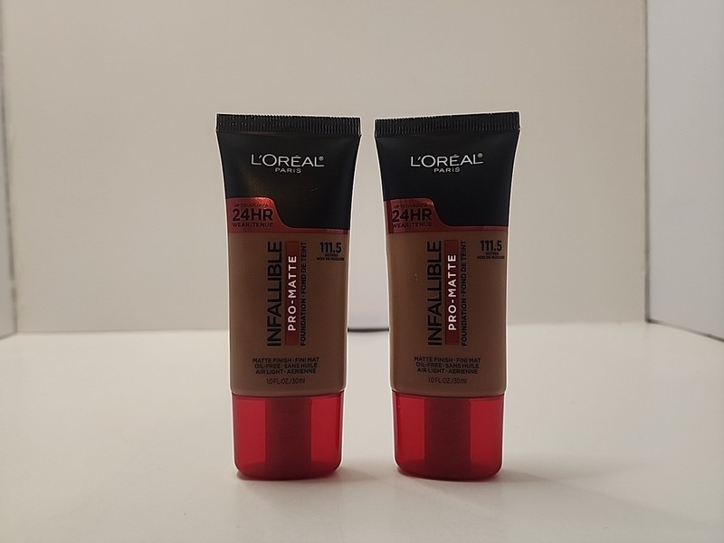 (Pack of 2) L’Oreal Pro-Matte Liquid Longwear Foundation, 111.5 Nutmeg, 1 fl oz