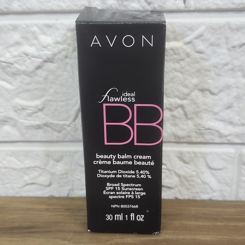 Avon Ideal Flawless BB Beauty Balm Cream Foundation New Sealed Light/Clair MN01