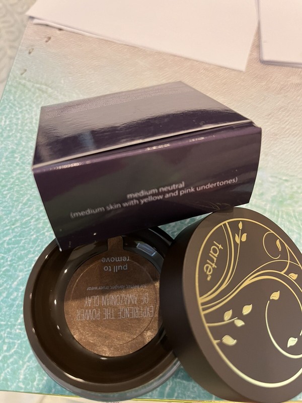 Tarte Amazonian Clay Full Coverage Airbrush Foundation Medium Neutral gallery
