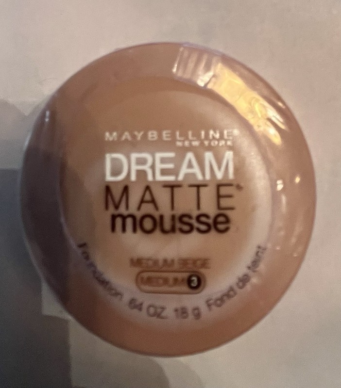 Maybelline Dream Matte Mousse Natural Beige 2.5 Foundation New Sealed