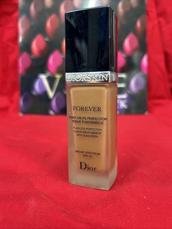 Diorskin Forever Foundation READ DESCRIPTION! #050