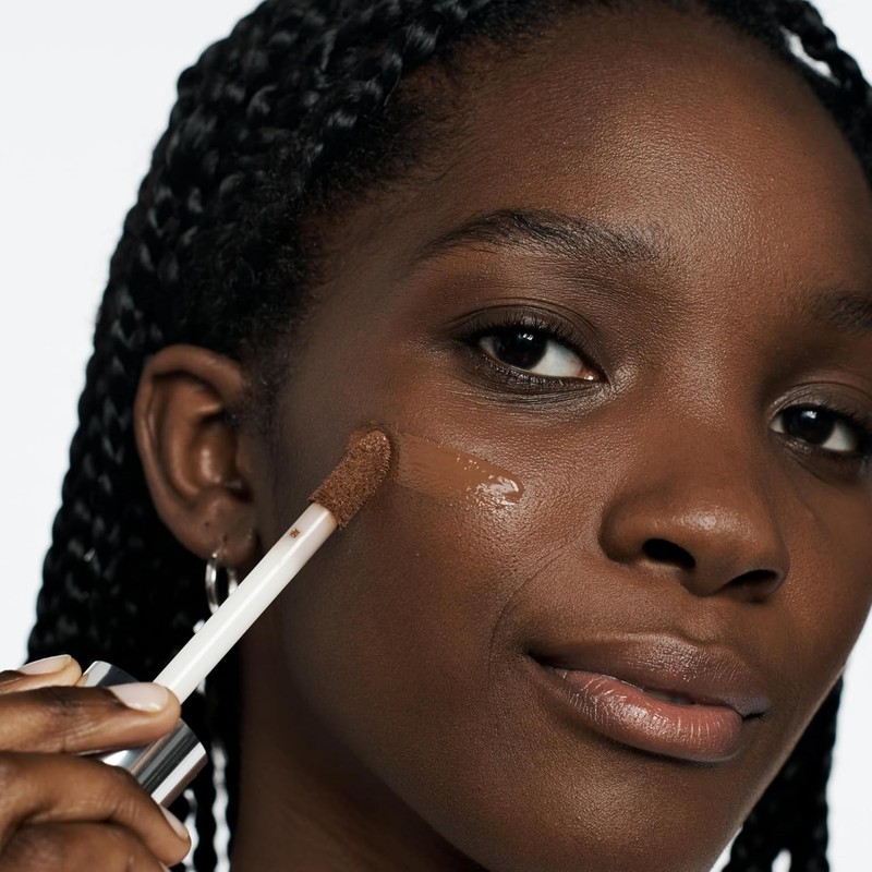 Moisturizing Beyond Perfecting Foundation + Concealer - Lightweight & Flawless gallery
