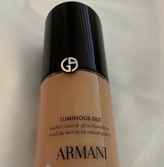 ARMANI Luminous Silk Liquid Foundation Perfect Natural Glow Shade 8.25 1 fl oz
