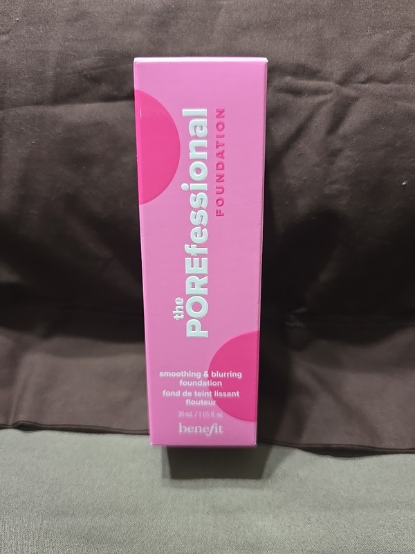 Benefit The POREfessional Smoothing & Blurring Foundation Shade 33N Marvelous