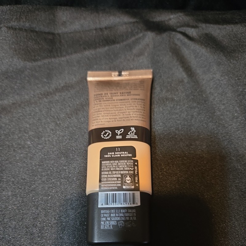 E.L.F. Soft Glam Satin Foundation 11 Fair Neutral Medium Buildable Coverage ELF gallery