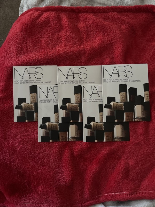 🔥5x NARS LIGHT REFLECTING FOUNDATION 4-Shades Single Use Sampler Card - Sealed gallery