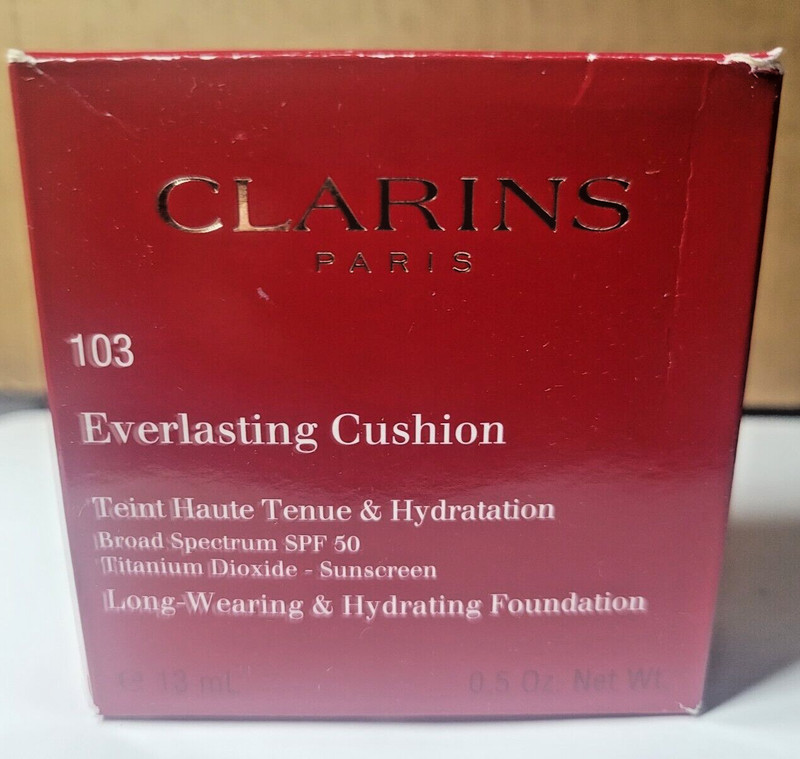 Clarins Everlasting Cushion Foundation SPF 50 Hydrating Foundation 103 IVORY