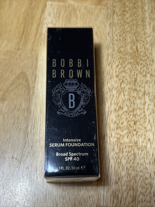 Bobbi Brown W-064 HONEY Intensive Serum Foundation SPF 40 1 oz. NEW