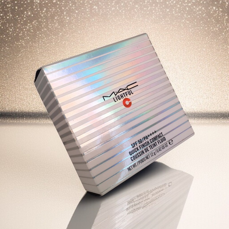 MAC Lightful C Quick Finish Cushion Compact SPF50/PA++++ 12g Shade: Extra Light gallery