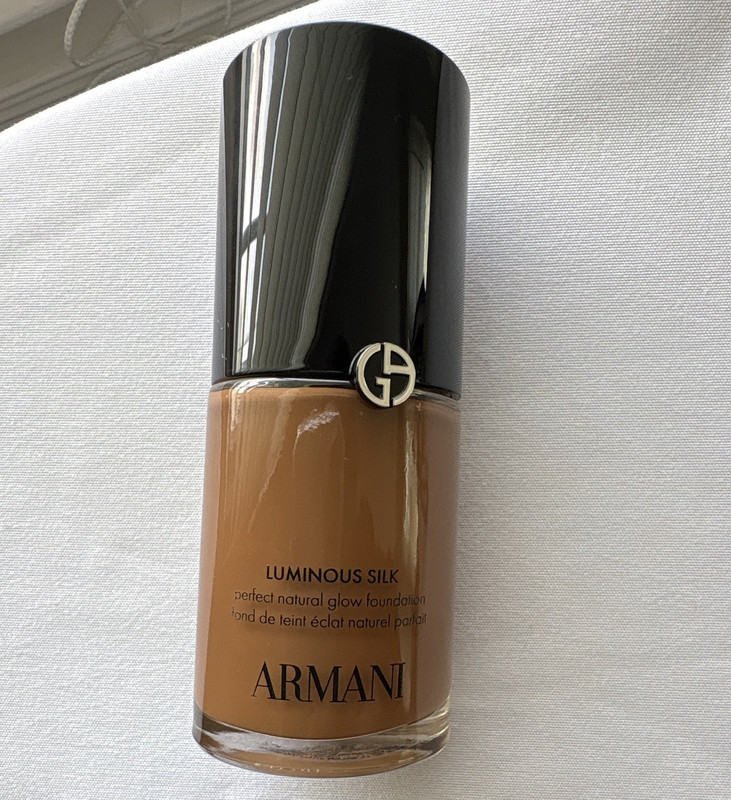 ARMANI Luminous Silk Foundation Shade 13.6 1 fl oz / 30 ml 12M PAO