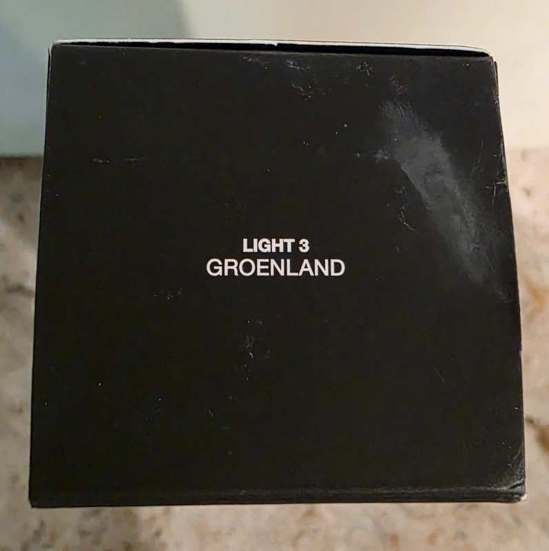 Nars Pure Radiant Tinted Moisturizer SPF30 Groenland Light 3, 1.9 oz. 50 mL gallery