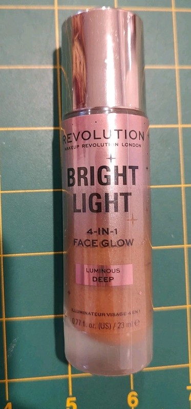 Revolution Bright Light 4-in-1 Face Glow – LUMINOUS DEEP- 0.77 fl.oz Sealed, New