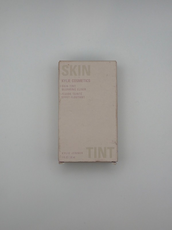 Kylie Cosmetics Skin Tint Blurring Elixir 10N 1 Fl Oz 30 mL Foundation Makeup