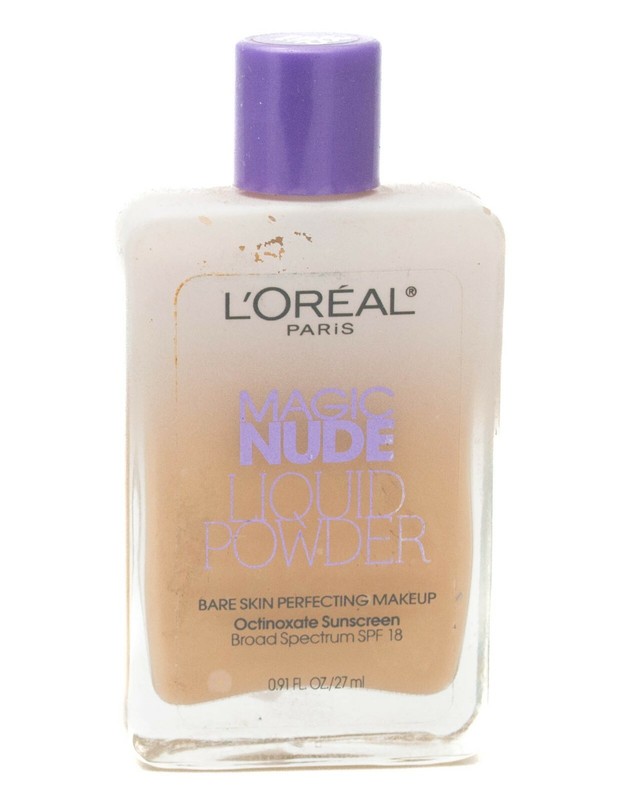 L’Oreal MAGIC NUDE Liquid Powder Bare Skin Perfecting Makeup 322 Sand Beige