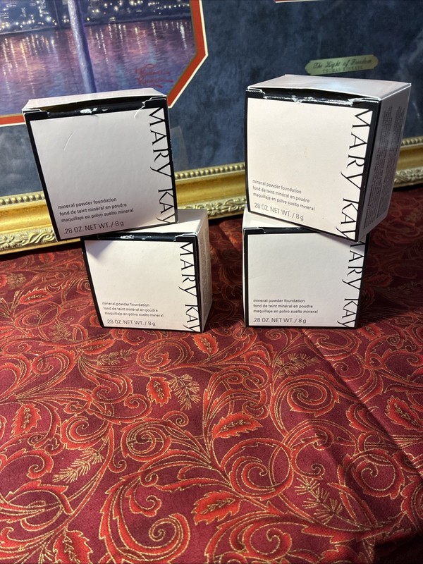 4x MARY KAY MINERAL POWDER FOUNDATION-IVORY 0.5 -IVORY 1 And 2-BEIGE 2,-.28 NEW