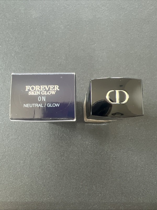 Dior Forever Skin Glow Foundation - 0N NEUTRAL NEW NIB 1 FL. Oz EXP 10/26 gallery