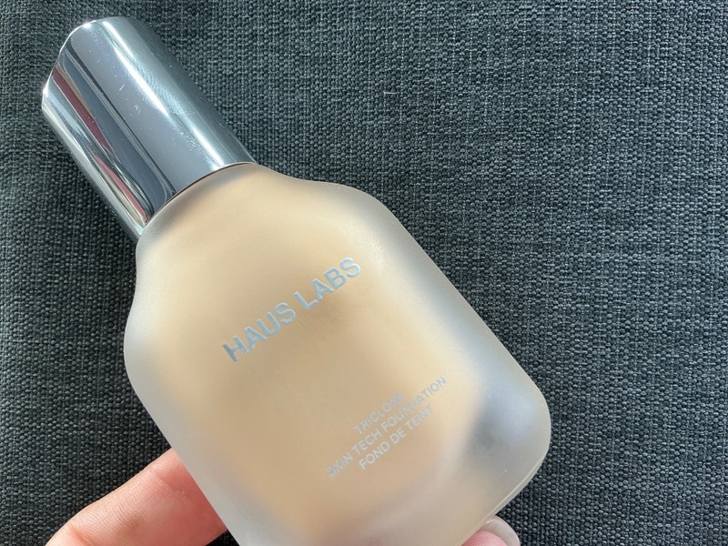 Haus triclone skin tech foundation size 1fl Oz choose color