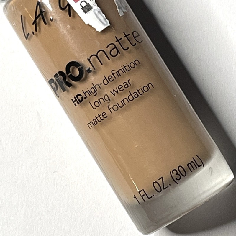 L.A. Girl Pro.Matte HD Foundation Warm Sienna GLM679 Med Full Coverage 1oz gallery
